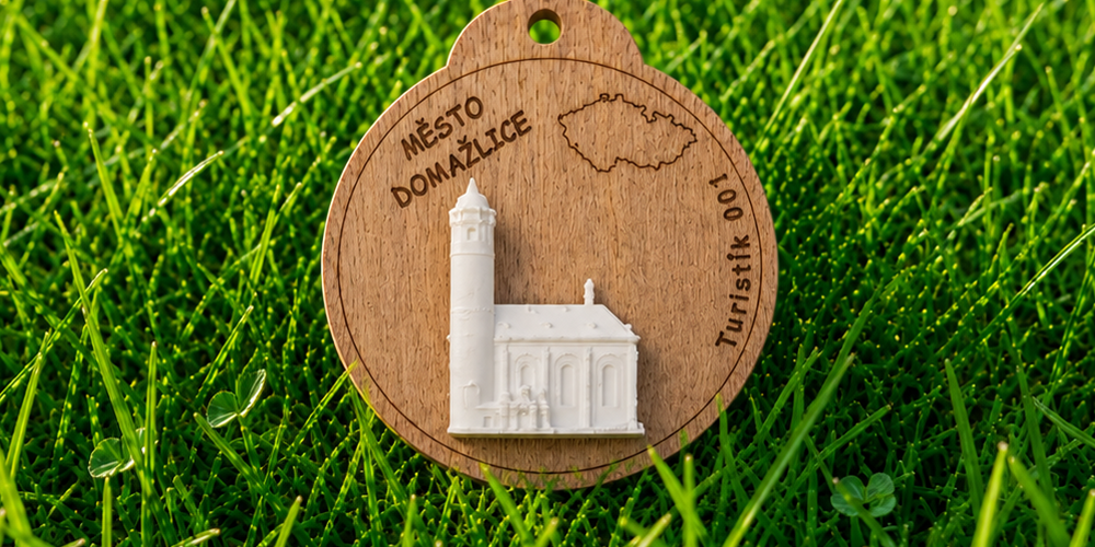001 Město Domažlice - ořech